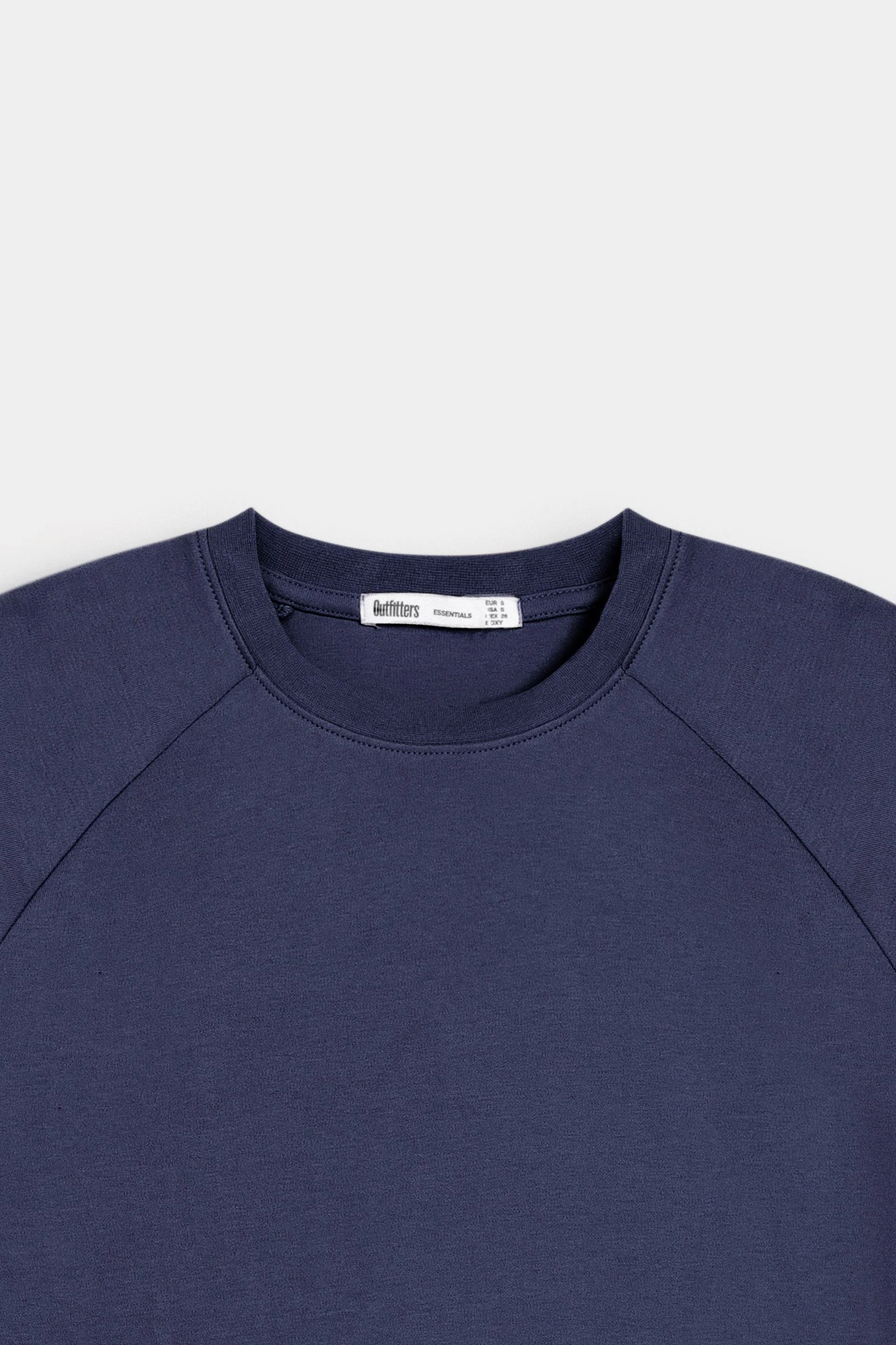 Cropped Raglan Sleeves T-Shirt