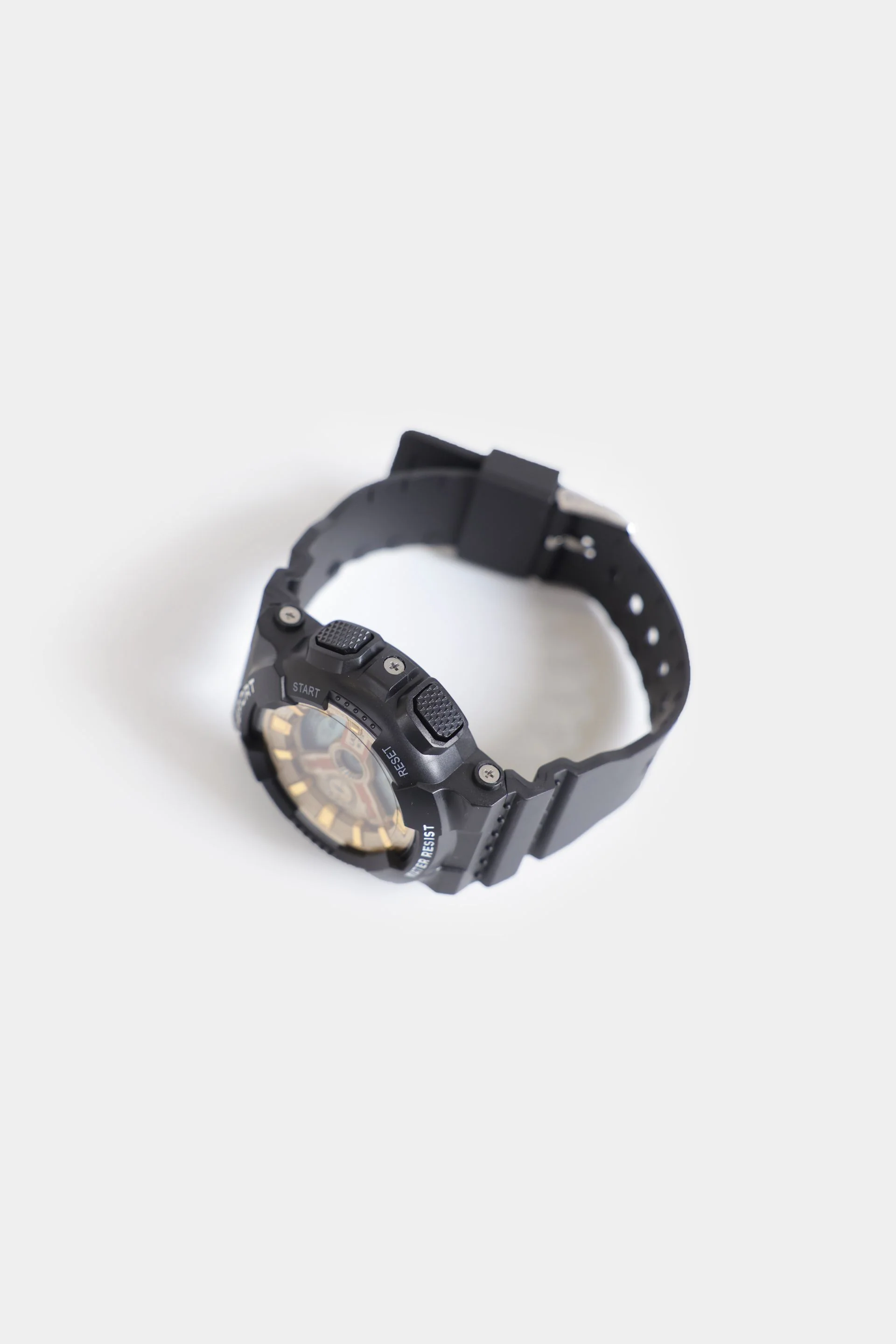 Digital Watch With Silicon Straps