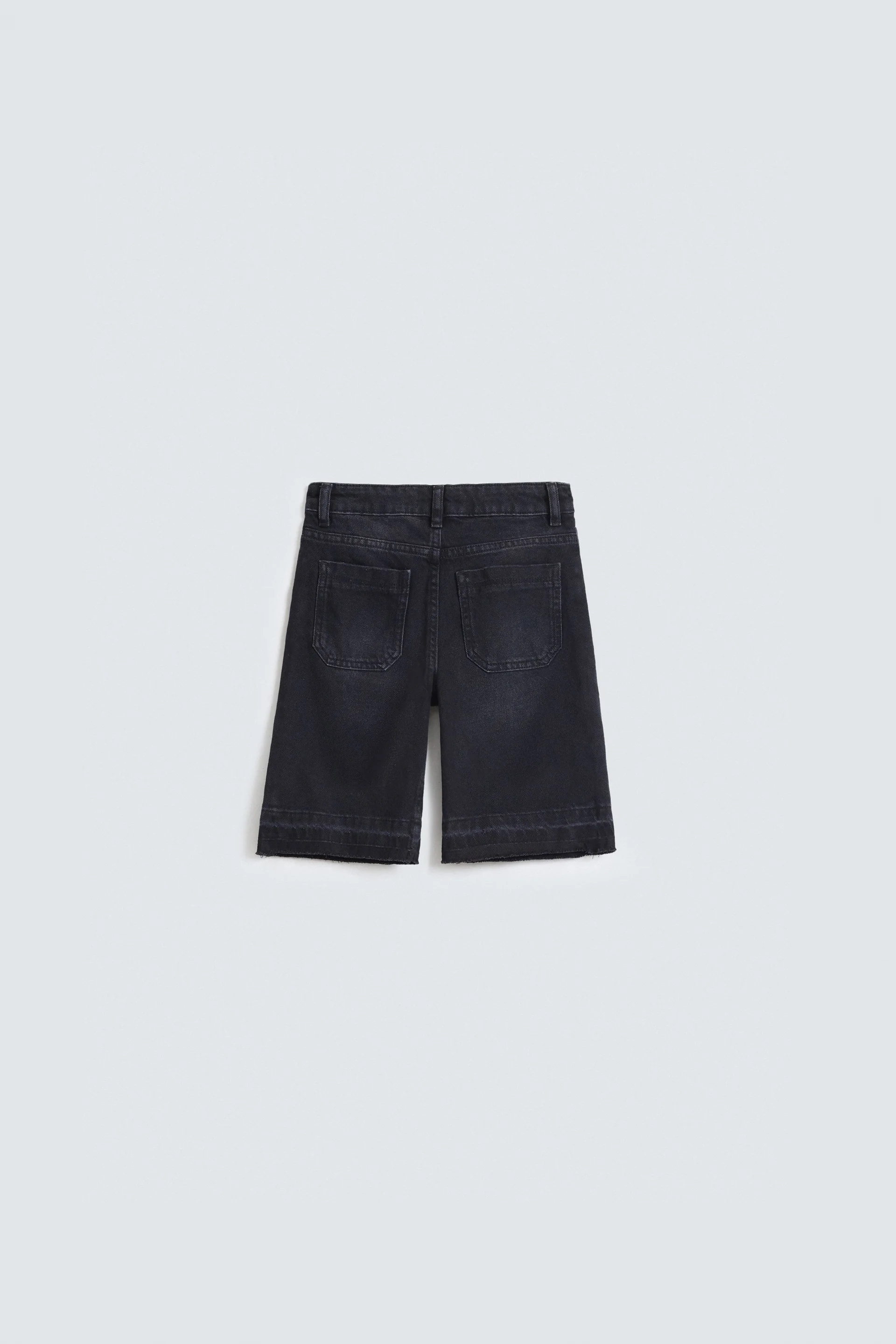 Denim Shorts With Frayed Hem 4 Denim Shorts With Frayed Hem