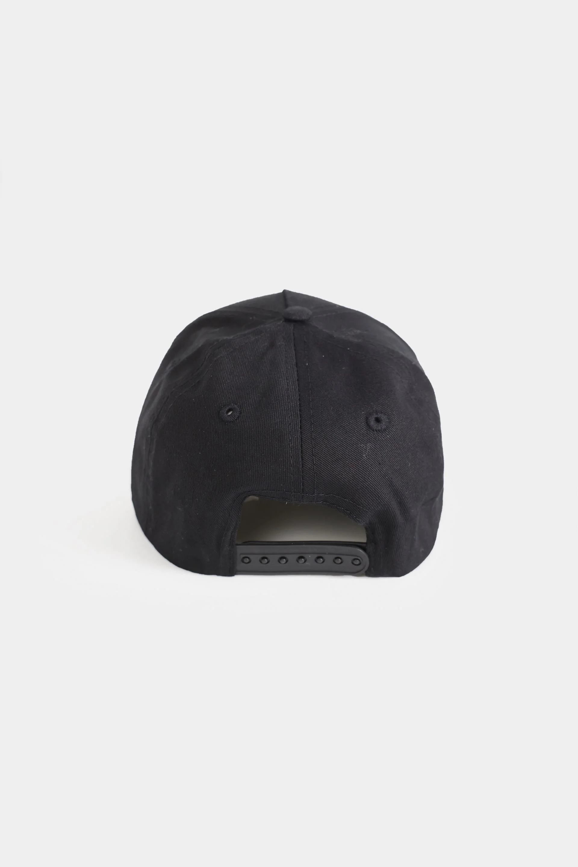 P-Cap With Label Patch 4 P-Cap With Label Patch