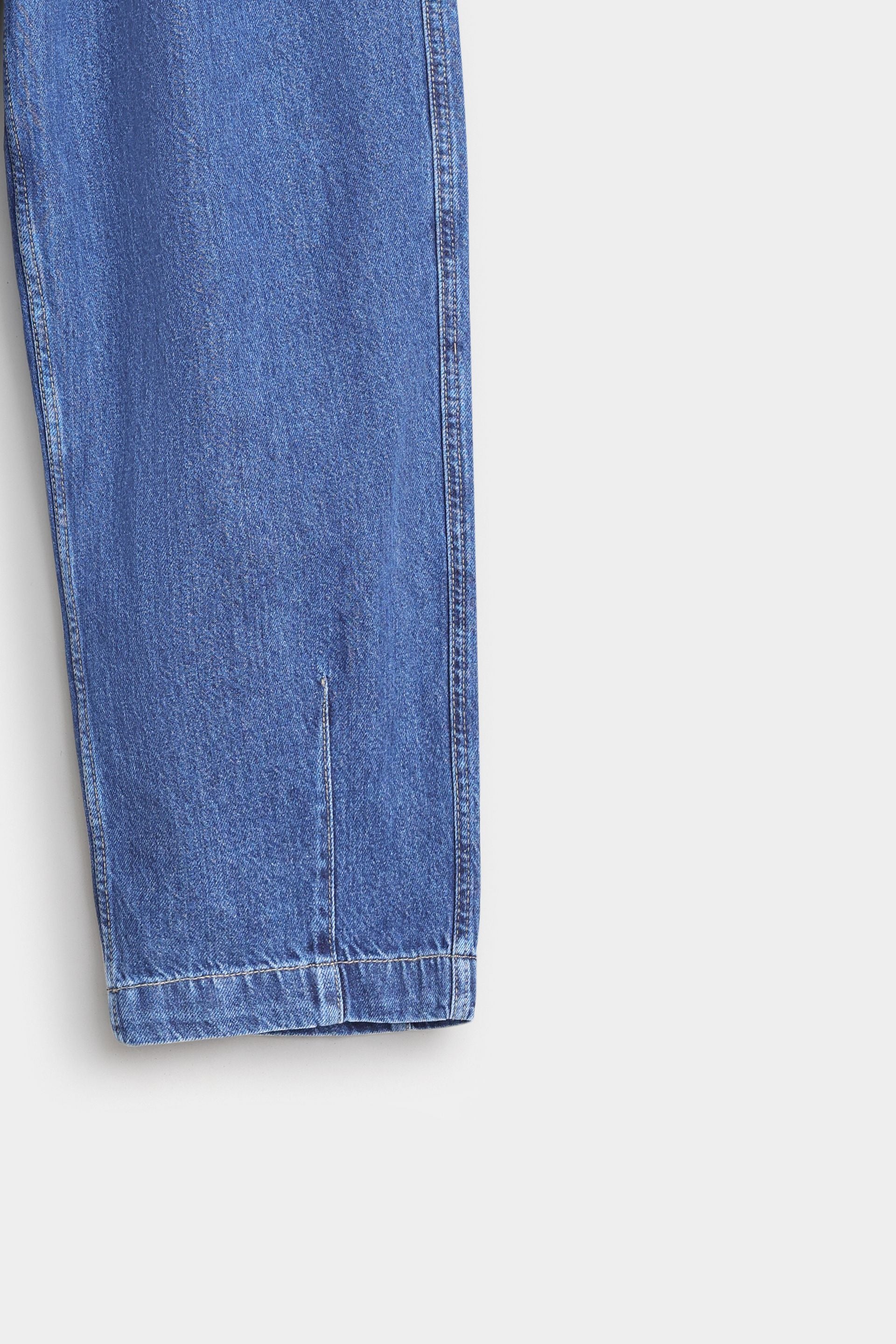 Baggy Fit Pleated Pants
