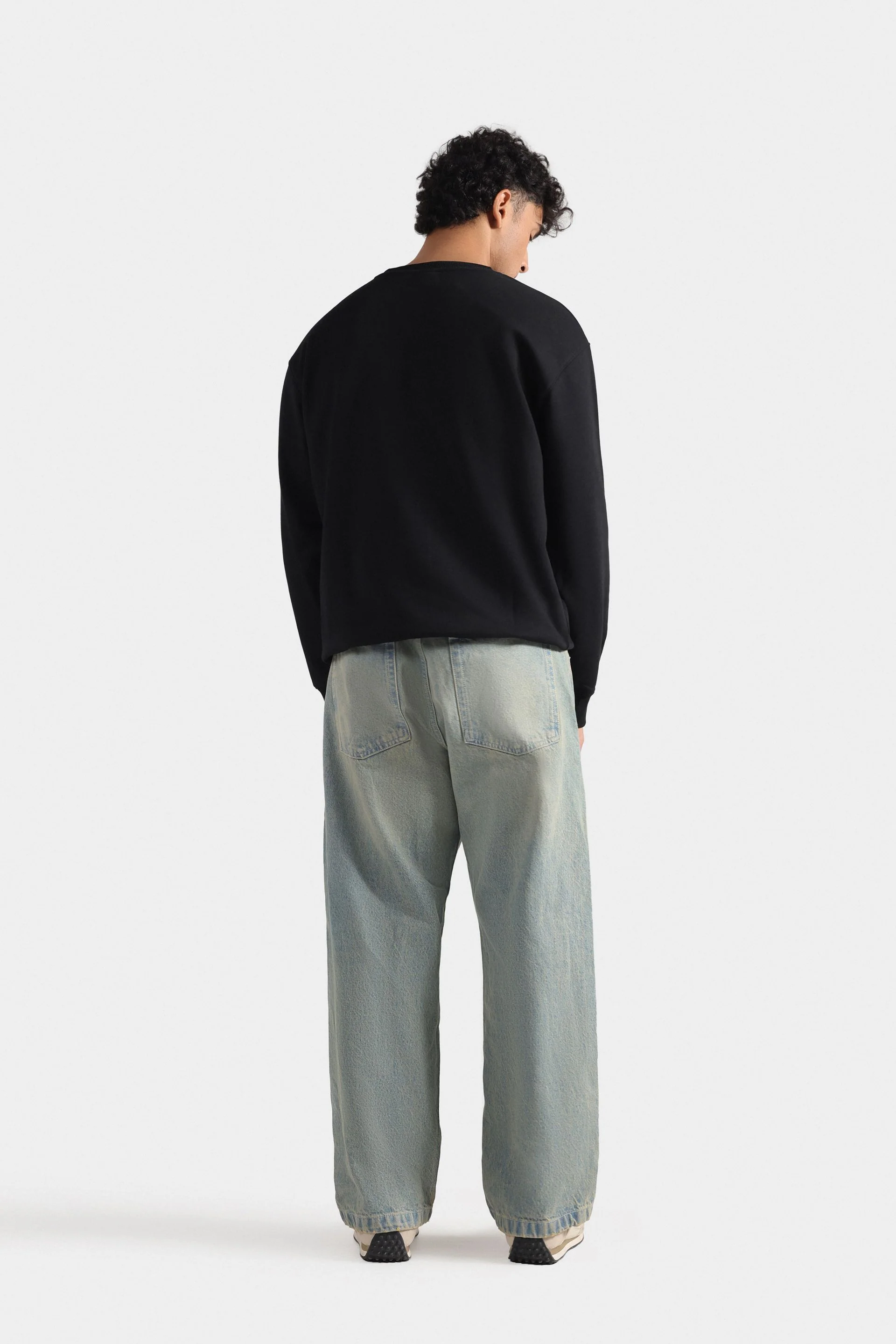 Basic Crew Neck Sweatshirt