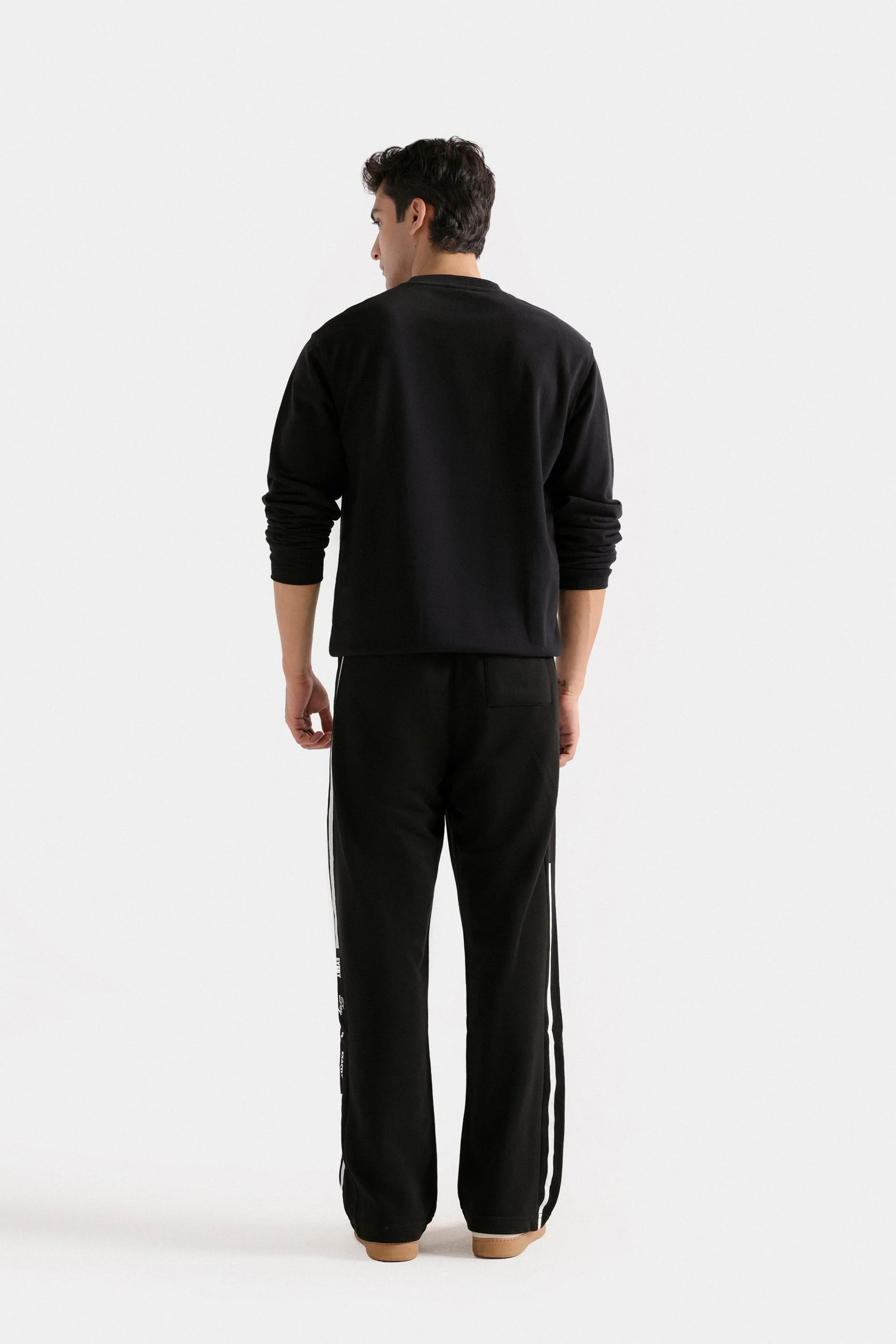 Basic Crew Neck Sweatshirt