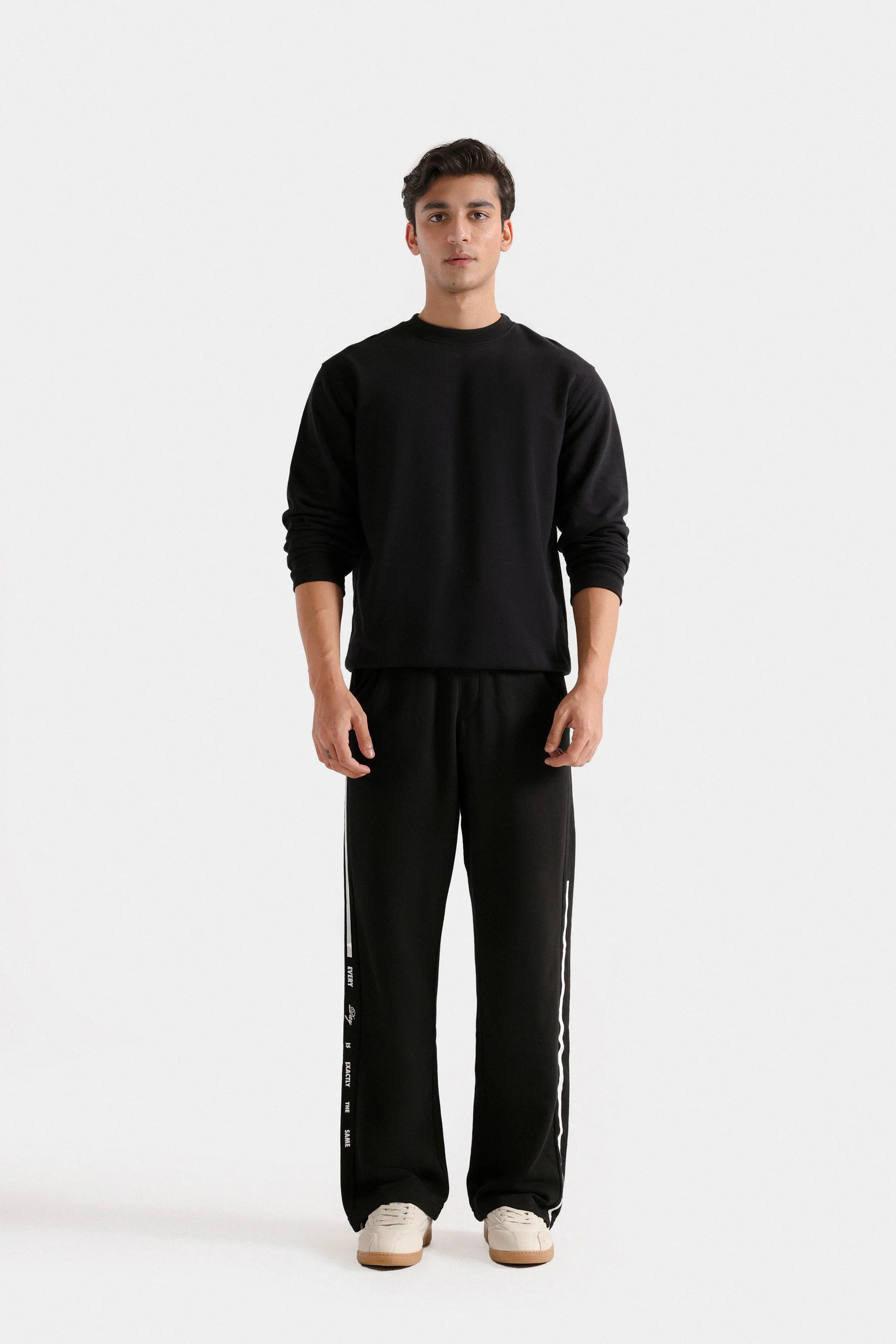 Basic Crew Neck Sweatshirt
