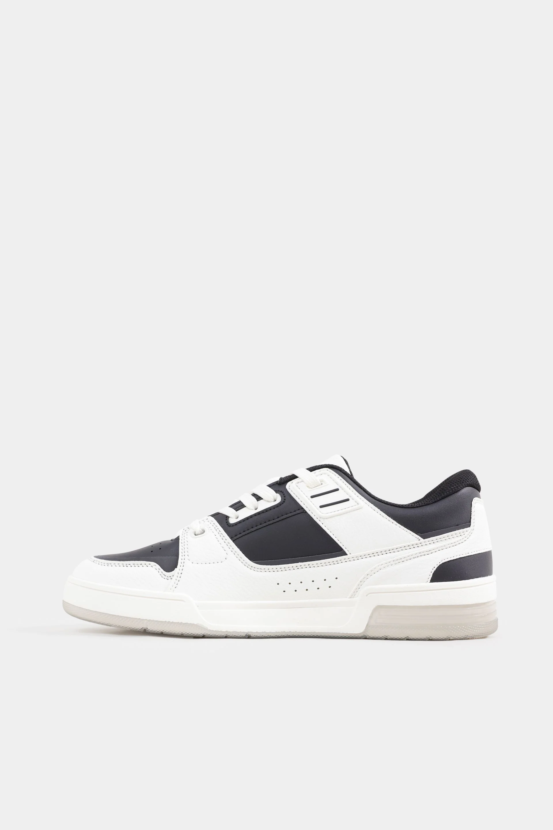 Multi-Piece Sneakers 5 Multi-Piece Sneakers