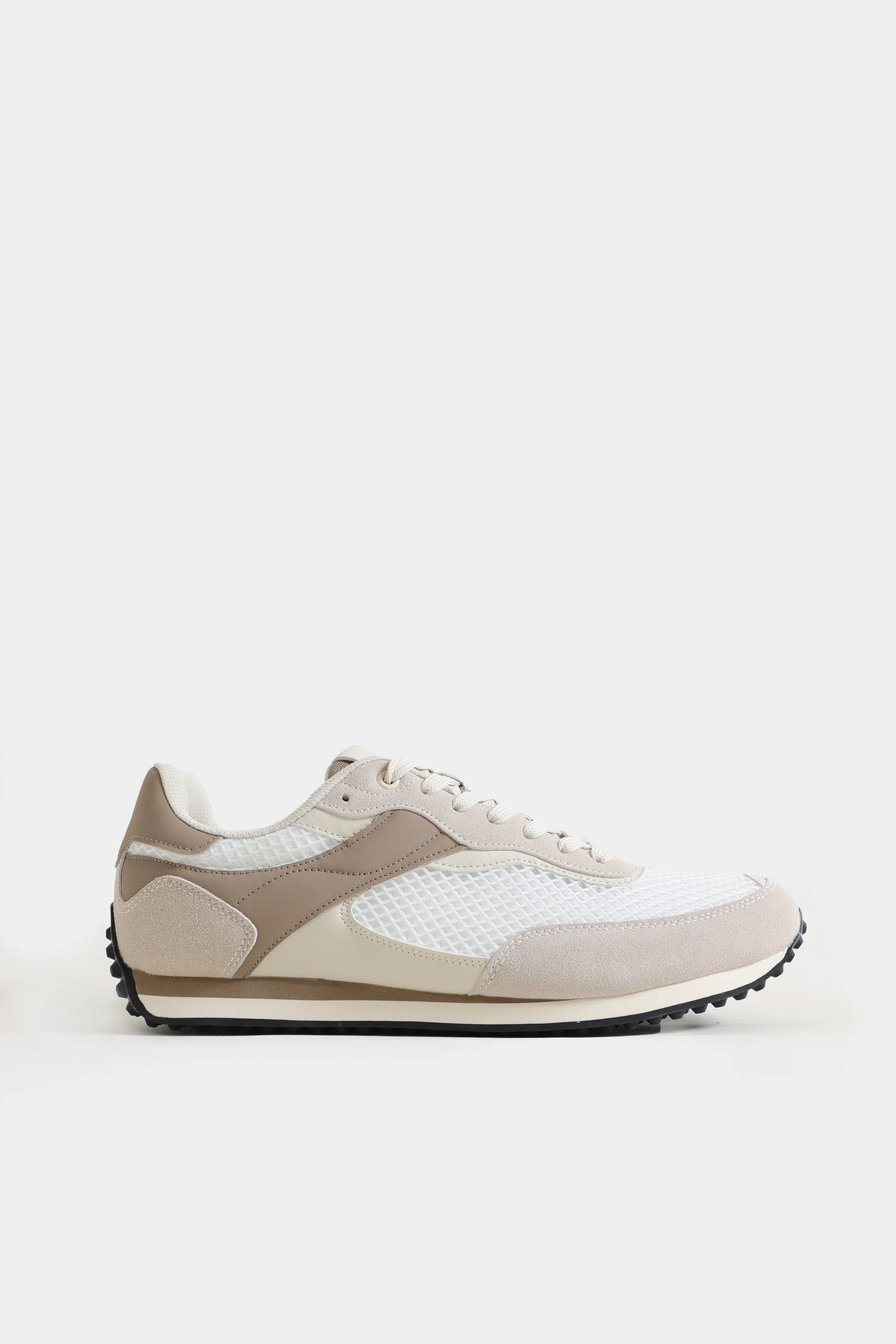 Home 39 Contrast Mesh Sneakers