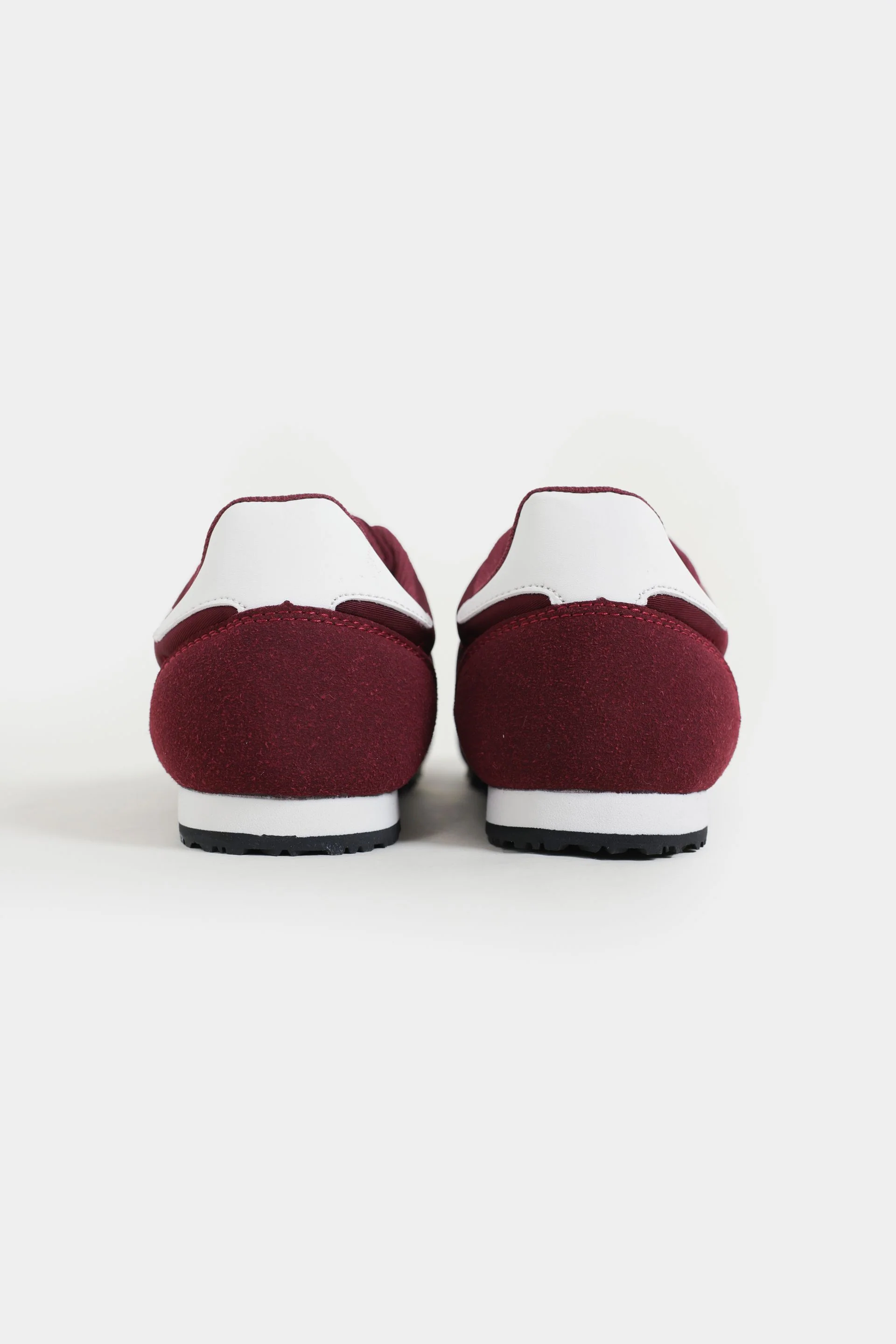 Contrast Trainers