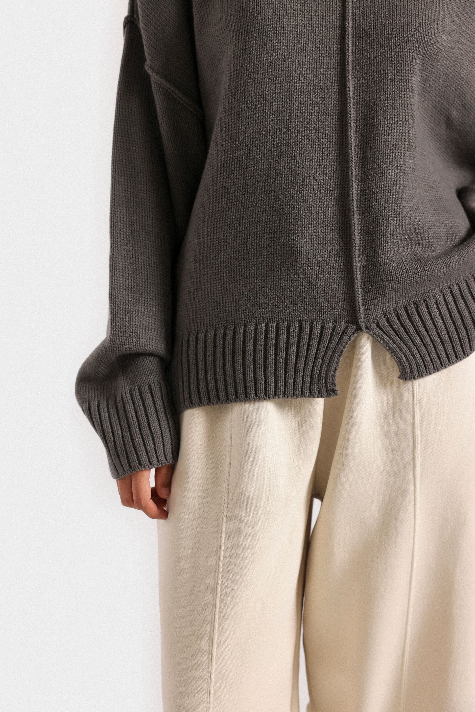 Basic Sweater With Visible Seams 10 Basic Sweater With Visible Seams