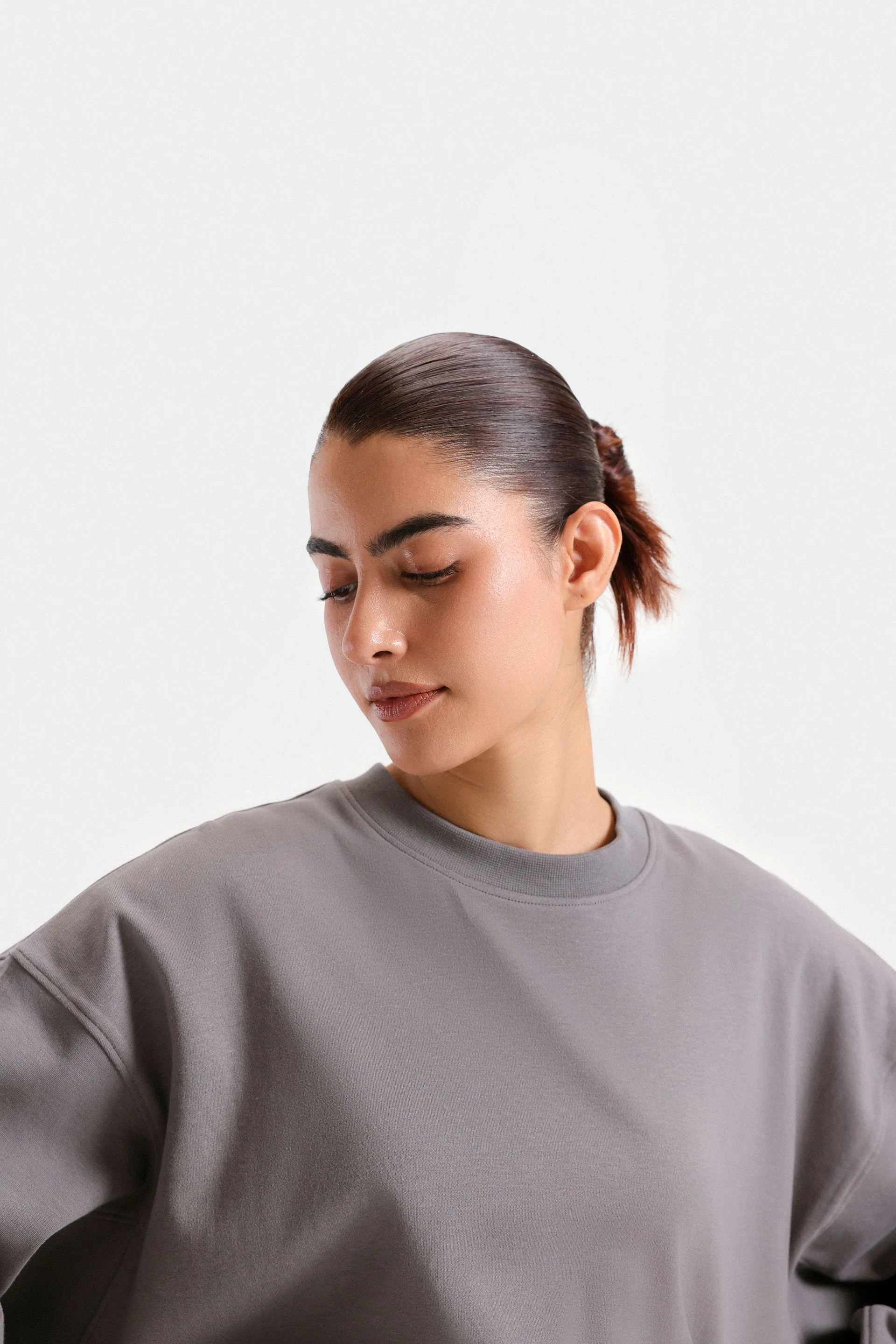 Basic Cropped Sweatshirt