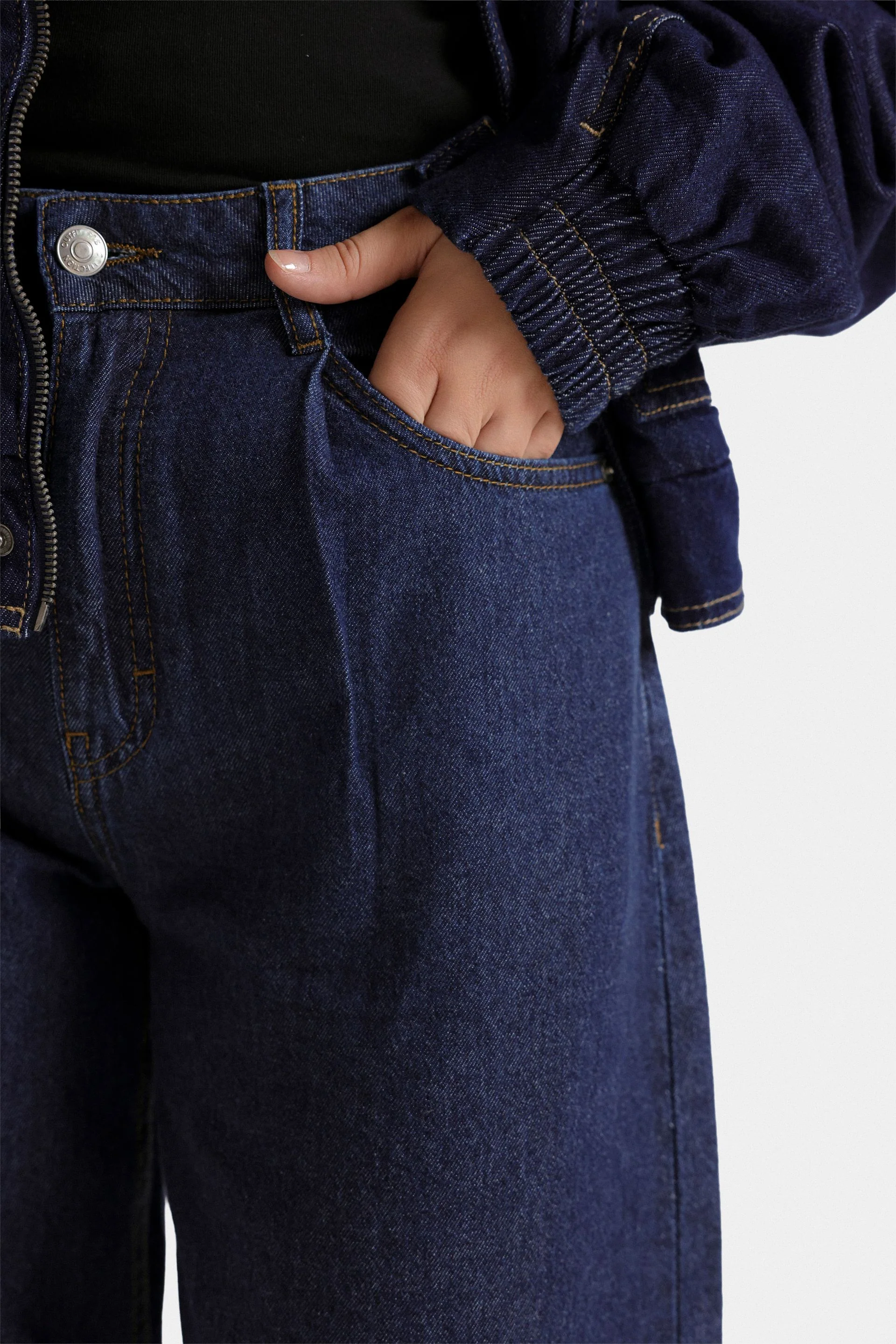 Barrel Fit Jeans