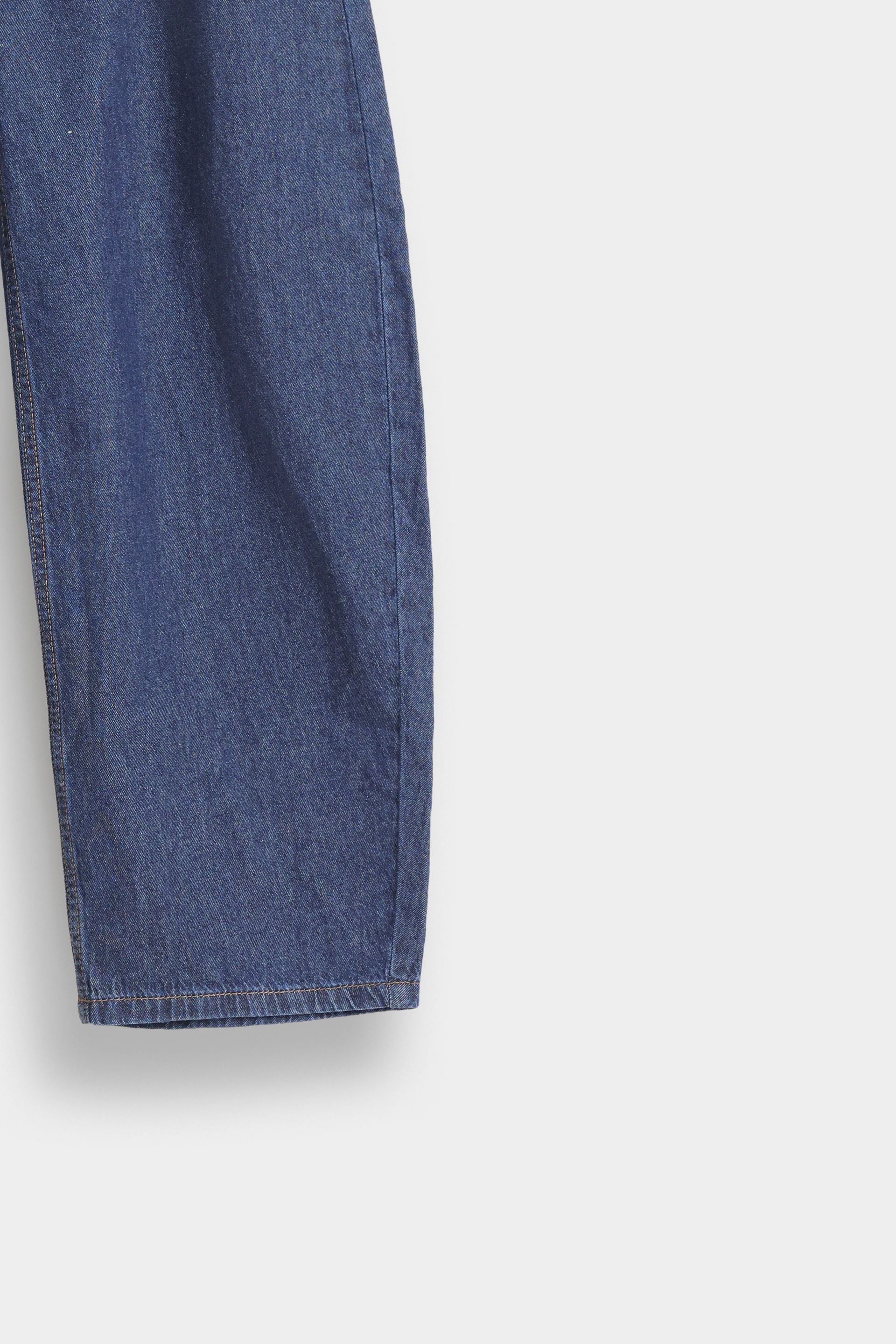 Barrel Fit Jeans 7 Barrel Fit Jeans