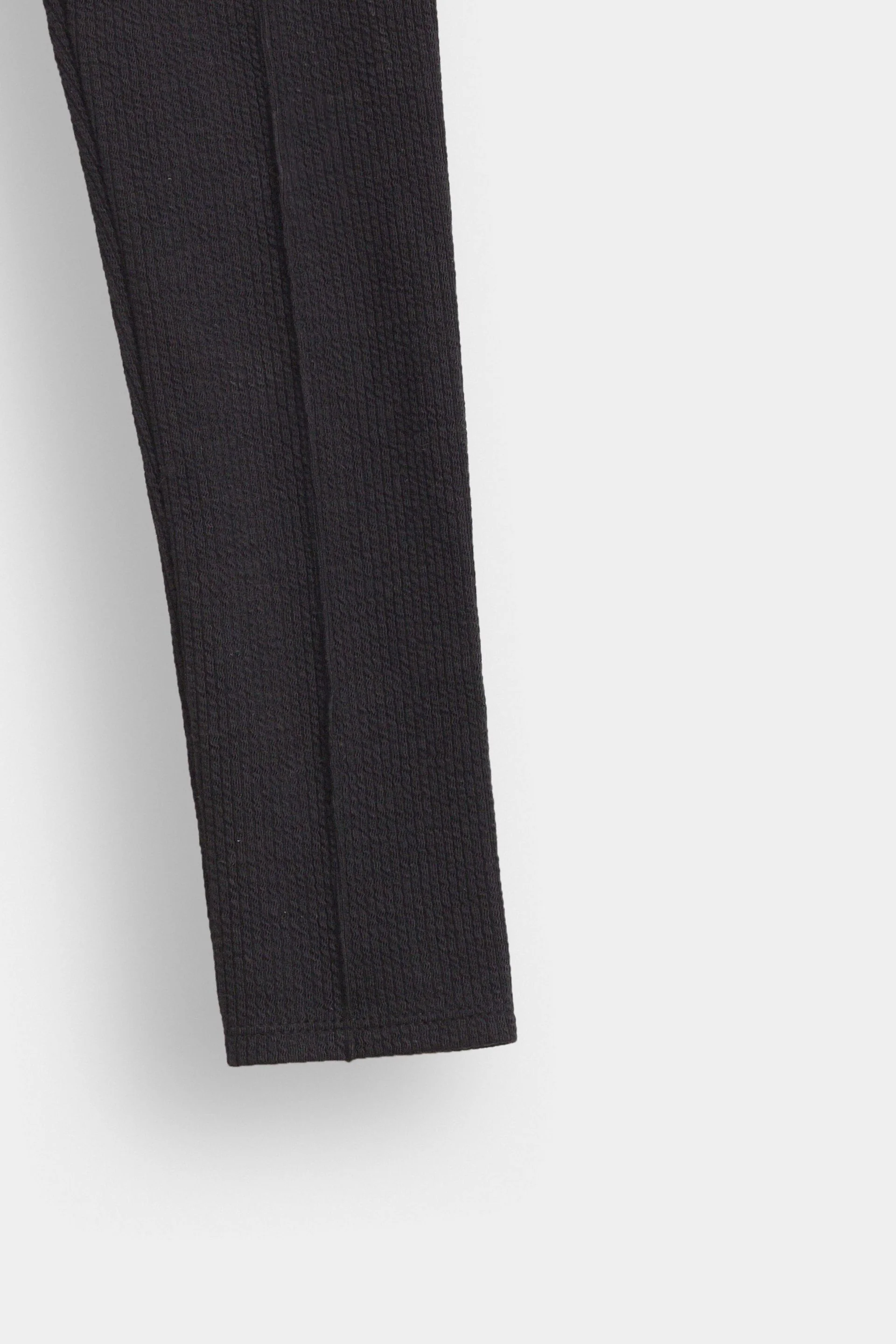 Basic Tights With Front Pleats 3 Basic Tights With Front Pleats